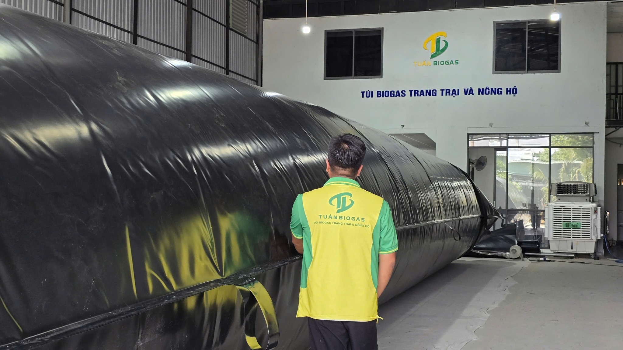 Tui-tru-khi-300-khoi